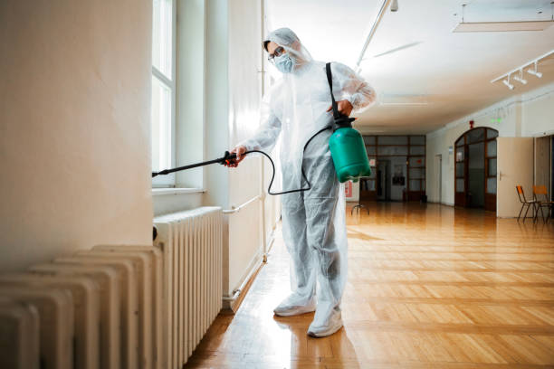 Best Commercial Pest Control Services  in Woodbury Center, CT